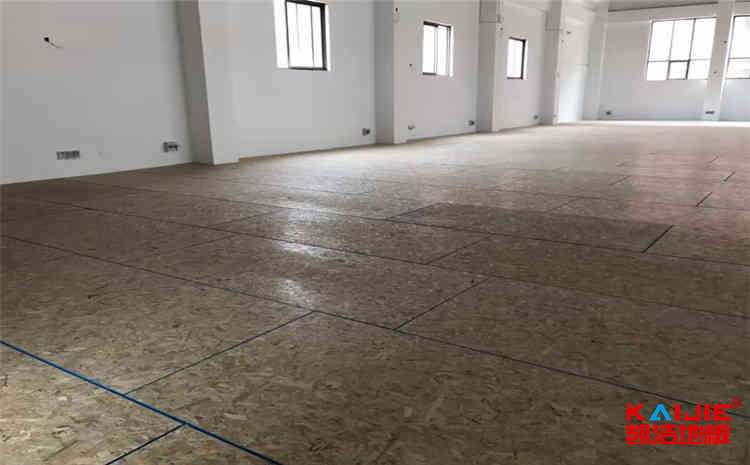 楓木籃球場實木地板生產(chǎn)廠家