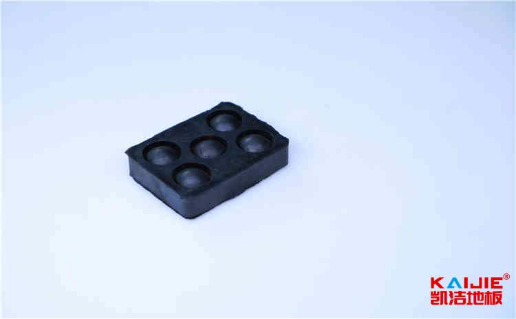 體育館木地板怎么做好預(yù)防白蟻