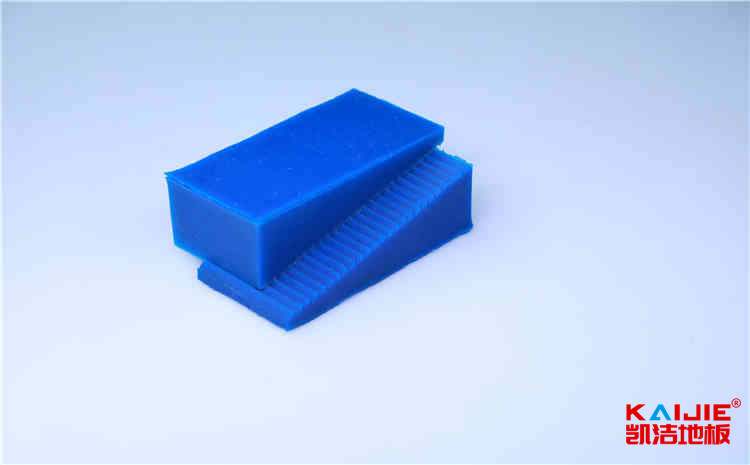 柞木籃球?qū)嵞具\動地板哪家公司好