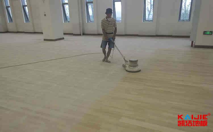 專業(yè)的舞臺(tái)實(shí)木地板單層龍骨結(jié)構(gòu)