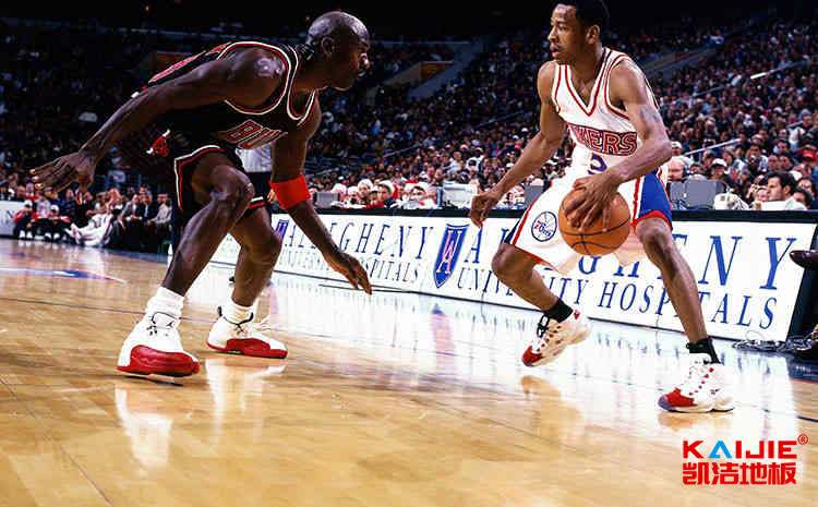 室內(nèi)籃球館木地板翻新流程