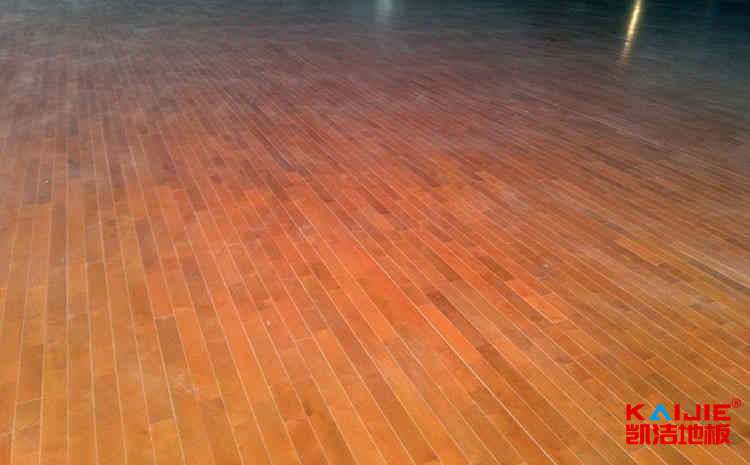 楓木籃球場木地板生產(chǎn)廠家
