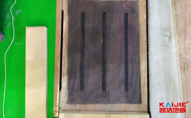 冬季室內(nèi)體育館專用木地板怎么保養(yǎng)