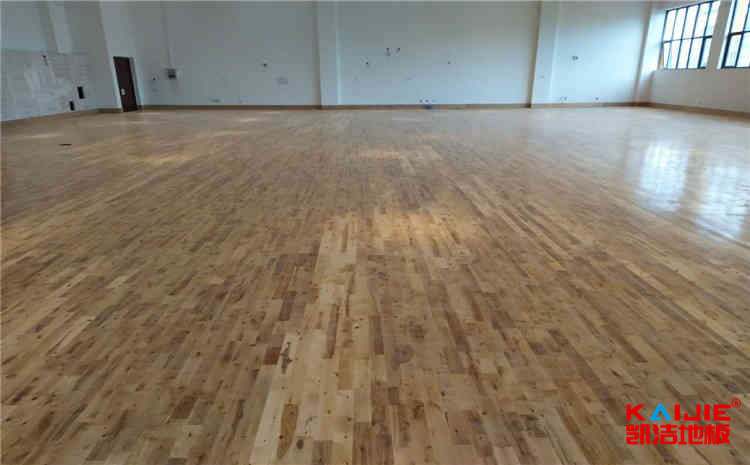 內(nèi)蒙古柞木體育地板直銷