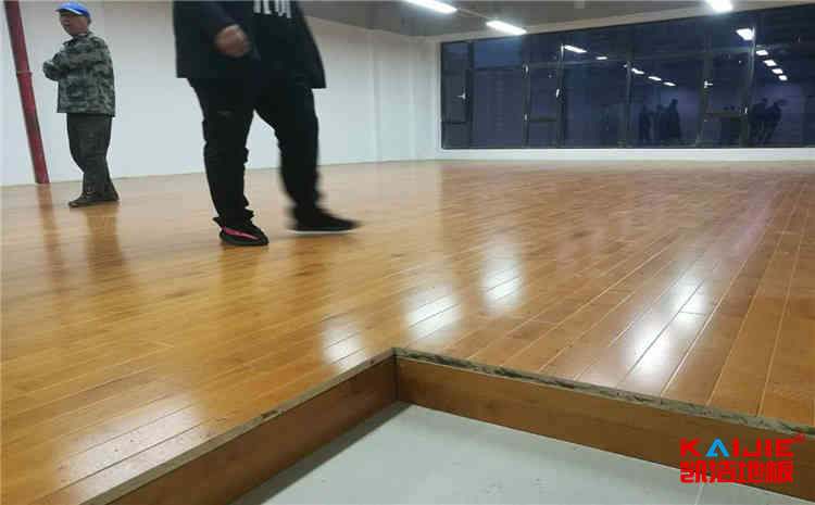 福建楓木體育地板生產(chǎn)廠家