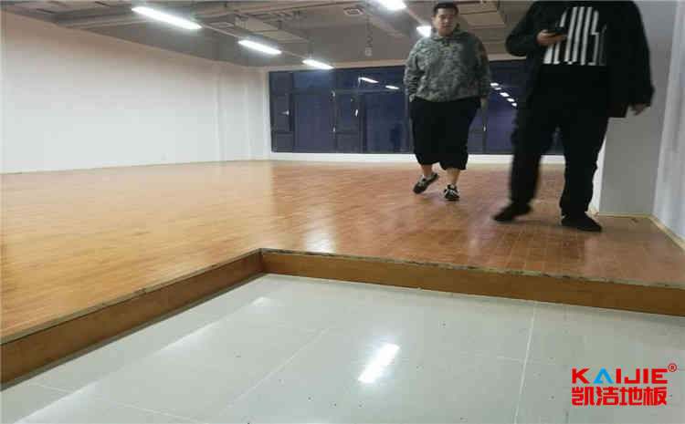 阿里巴巴天津運動地板