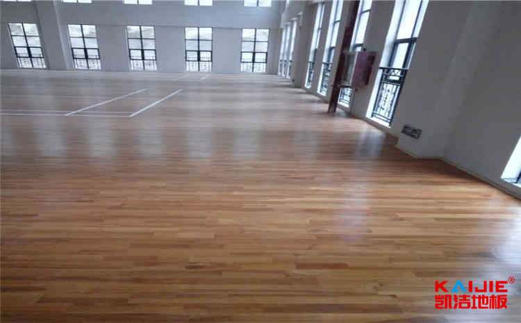 室內(nèi)籃球館木地板廠家